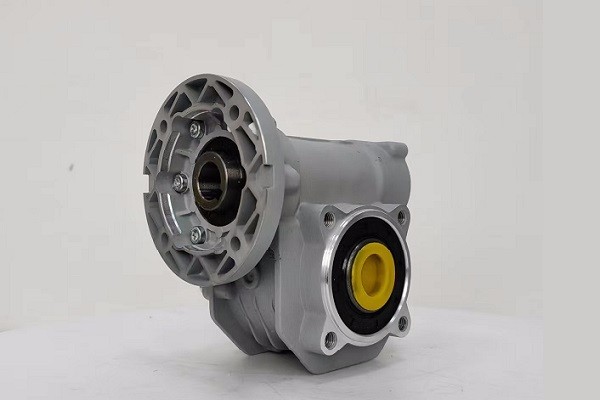 紡織行業專用減速機 (4).jpg